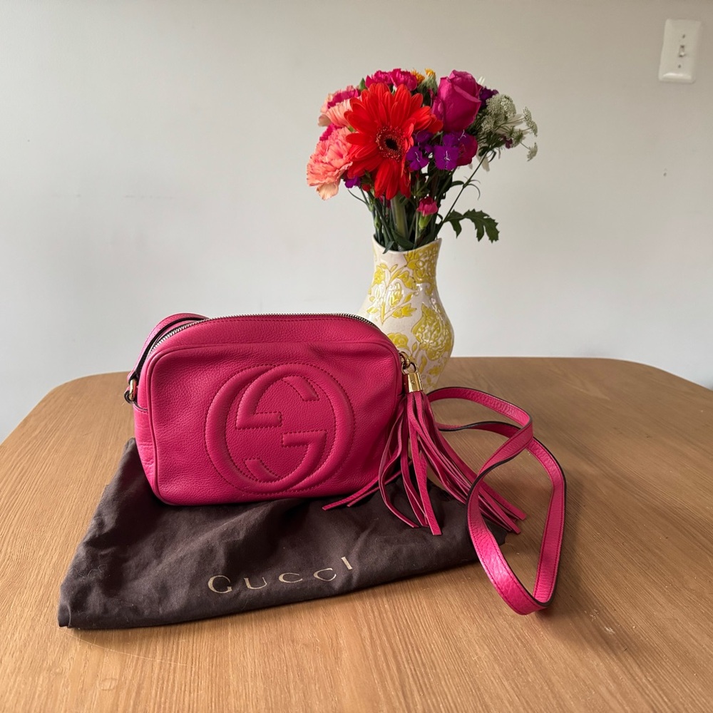 Authentic Gucci Leather Soho Disco Crossbody Bag